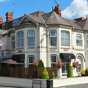 Brookside & Restaurant ,suitable For Solo Travelers, Couples, Families, Groups Education Trips & Contractors Welcome *** Chester