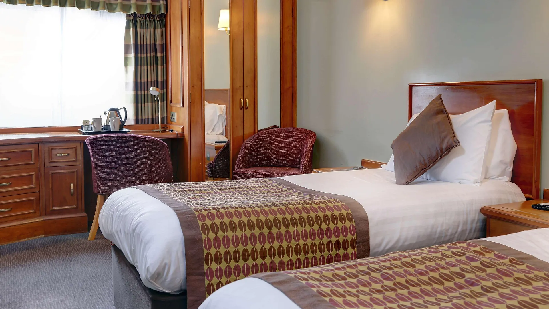 Best Western Plus Pinewood Manchester Airport-Wilmslow Hotel Ξενοδοχείο με διαμερίσματα Ουίλμσλοου
