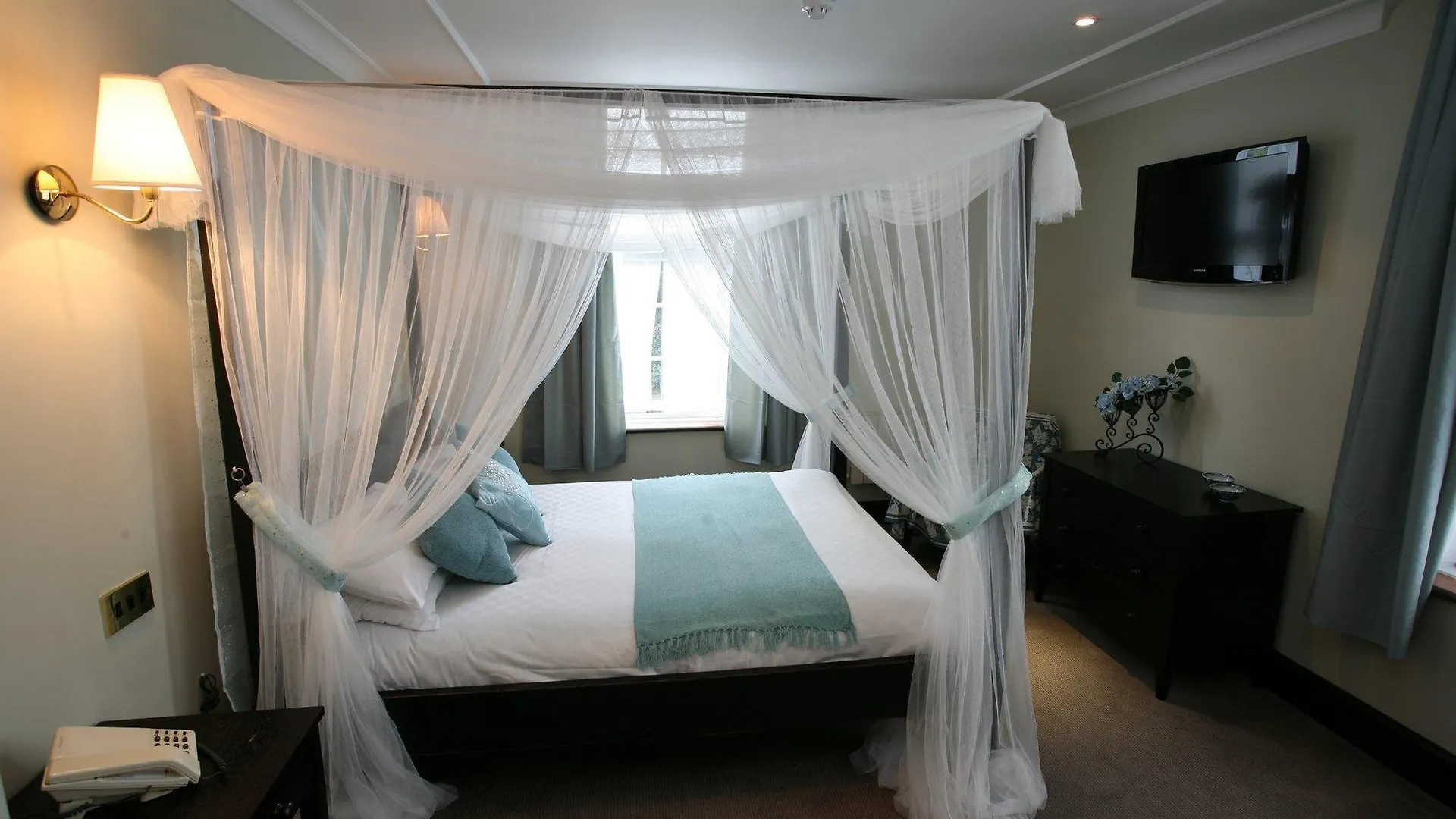 Best Western Plus Pinewood Manchester Airport-Wilmslow Hotel Aparthotel